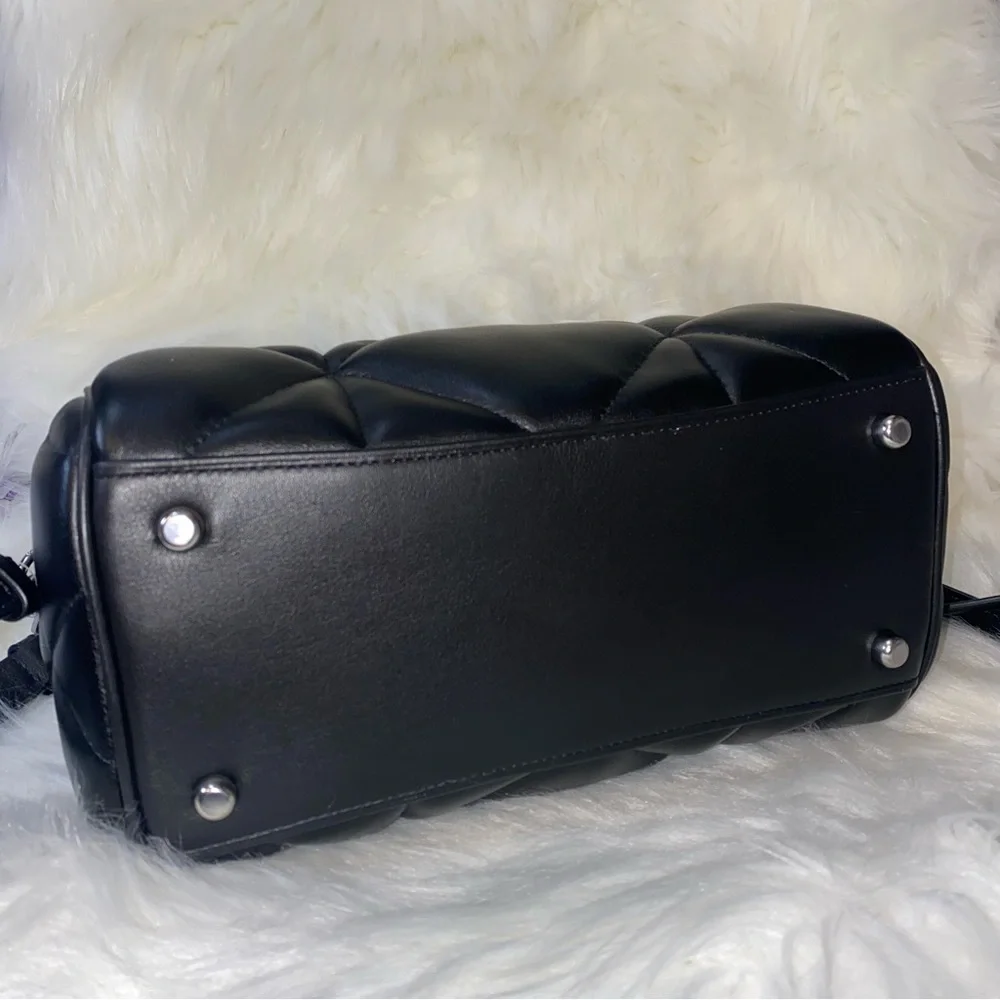 Coach leather purse New unopened